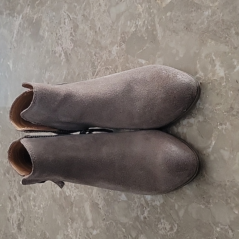 Ankle boots